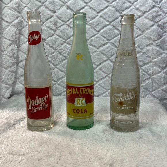 Glass bottles - Picture 1 of 5